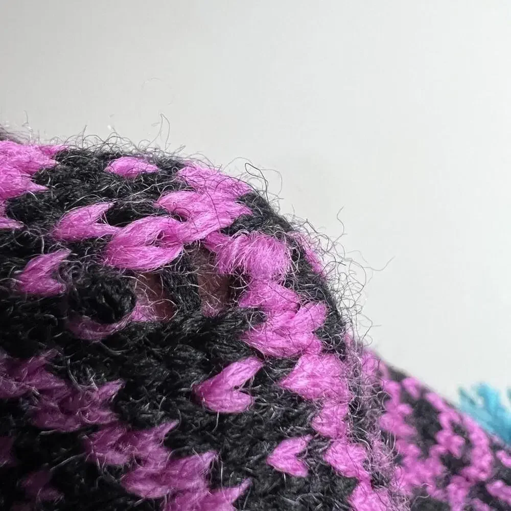 Vintage Herman's Beanie Hat Unisex One Size Pink Wool Knit Pom‎ Geometric Winter